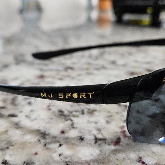 Maui Jim - PIPELINE !!  (VERY RARE AND IN MINT CONDITION) - Picture 3 of 5